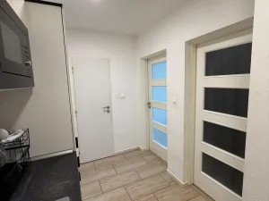 Pronájem bytu 2+kk, Praha - Holešovice, Komunardů, 55 m2