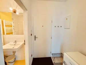 Pronájem bytu 1+kk, Praha - Vysočany, Poděbradská, 23 m2