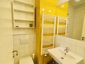 Pronájem bytu 1+kk, Praha - Vysočany, Poděbradská, 23 m2