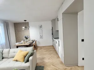 Prodej bytu 3+kk, Pardubice - Zelené Předměstí, Sokolovská, 66 m2