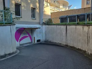 Pronájem garážového stání, Olomouc, Wellnerova, 14 m2