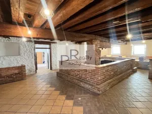 Pronájem obchodního prostoru, Znojmo, Tovární, 300 m2