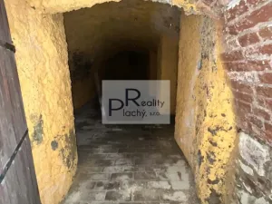 Pronájem obchodního prostoru, Znojmo, Tovární, 300 m2