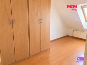 Prodej bytu 2+kk, Šestajovice, Komenského, 58 m2