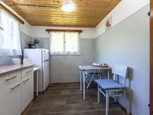 Prodej chaty, Černolice, V Dolečku, 28 m2