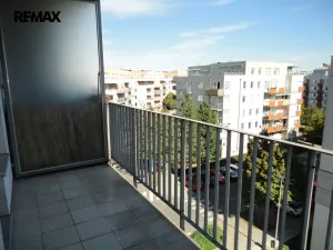 Pronájem bytu 1+kk, Praha - Strašnice, Názovská, 36 m2