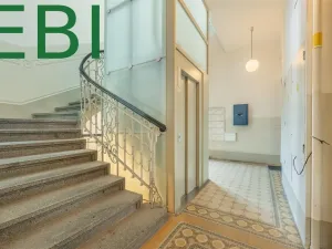 Prodej bytu 3+1, Praha, Římská, 121 m2