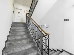 Pronájem bytu 1+kk, Praha, Strakonická, 27 m2