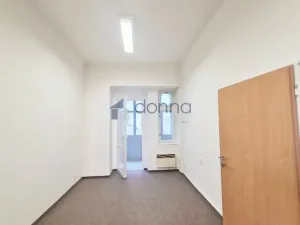 Pronájem kanceláře, Praha, Novákových, 136 m2