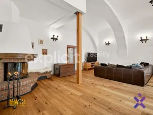 Prodej vily, Jemnice, Husova, 1025 m2