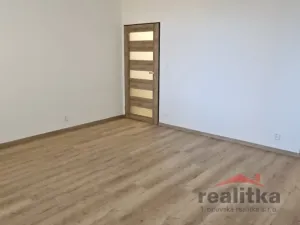 Pronájem bytu 1+1, Opava, U Střelnice, 36 m2
