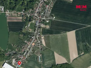 Prodej pozemku pro bydlení, Dobřenice, 823 m2