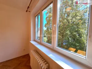 Pronájem bytu 3+1, Praha, Krátká, 65 m2