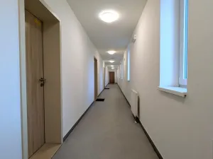 Pronájem bytu 1+kk, Kročehlavy, Jaroslava Holečka, 35 m2