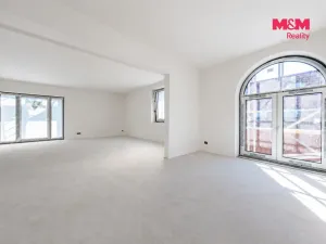 Prodej činžovního domu, Praha - Hlubočepy, Pod třešněmi, 586 m2
