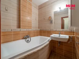 Prodej bytu 3+1, Praha - Horní Počernice, Mezilesí, 75 m2