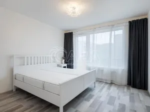 Pronájem bytu 3+kk, Praha - Vysočany, Strnadových, 83 m2