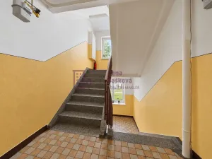 Pronájem bytu 1+kk, Jindřichův Hradec - Jindřichův Hradec II, Nádražní, 25 m2