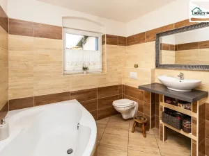 Prodej rodinného domu, Libá, 140 m2