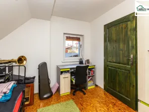 Prodej rodinného domu, Libá, 140 m2