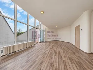 Pronájem bytu 3+kk, Jindřichův Hradec - Jindřichův Hradec II, Nádražní, 78 m2