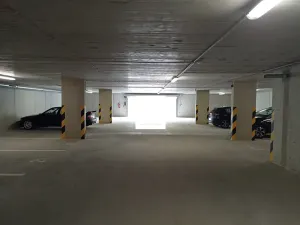Pronájem garážového stání, Olomouc, Aloise Rašína, 15 m2