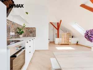 Prodej rodinného domu, Praha - Malešice, Bakalářská, 207 m2