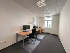 Pronájem kanceláře, Hodonín, Národní třída, 34 m2
