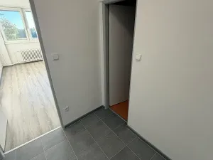 Pronájem bytu 1+kk, Třeboň, Nádražní, 33 m2