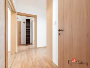 Prodej bytu 3+1, Opava - Kateřinky, Ratibořská, 71 m2