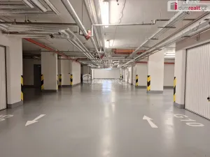 Pronájem bytu 2+kk, Praha, Hlučkova, 63 m2