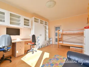 Pronájem bytu 3+1, Brno - Lesná, Milénova, 68 m2