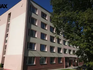 Prodej bytu 1+kk, Jindřichův Hradec - Otín, 20 m2