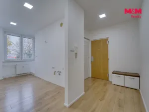 Prodej bytu 3+1, Klatovy - Klatovy III, Pod Hůrkou, 63 m2