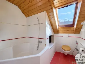 Prodej rodinného domu, Hluboké Mašůvky, 128 m2