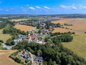 Prodej výrobních prostor, Praha - Pitkovice, V Pitkovičkách, 2971 m2