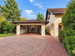 Prodej rodinného domu, Kamenice, Topasová, 254 m2