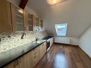 Pronájem bytu 2+kk, Nové Strašecí, Tyršovo náměstí, 65 m2