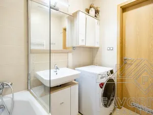 Pronájem bytu 2+kk, Praha - Letňany, Chlebovická, 57 m2