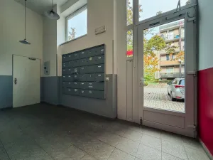 Pronájem bytu 1+kk, Praha - Letňany, Chotěšovská, 48 m2