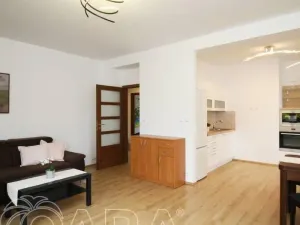 Pronájem bytu 3+kk, Praha - Podolí, Dvorecká, 80 m2