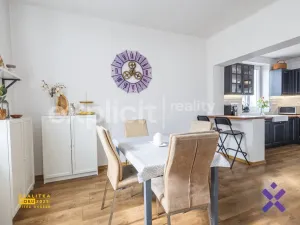 Prodej bytu 4+kk, Napajedla, Na Kapli, 160 m2