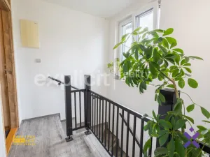 Prodej bytu 4+kk, Napajedla, Na Kapli, 160 m2