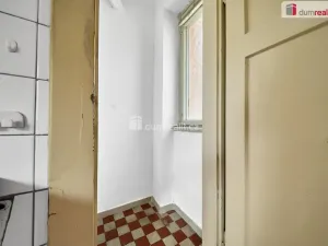 Prodej bytu 2+1, Ostrov, Palackého, 74 m2