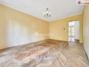 Prodej bytu 2+1, Ostrov, Palackého, 74 m2