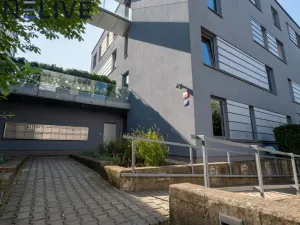 Prodej bytu 2+kk, Praha, Valečovská, 80 m2