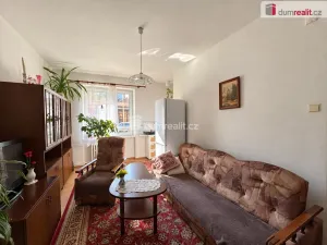 Prodej bytu 1+kk, Karlovy Vary - Stará Role, Školní, 26 m2