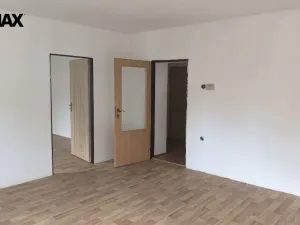 Pronájem bytu 2+1, Habartov, 1. máje, 60 m2