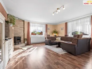 Prodej rodinného domu, Břežany II, 172 m2