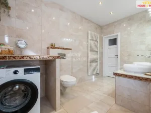Prodej rodinného domu, Břežany II, 172 m2